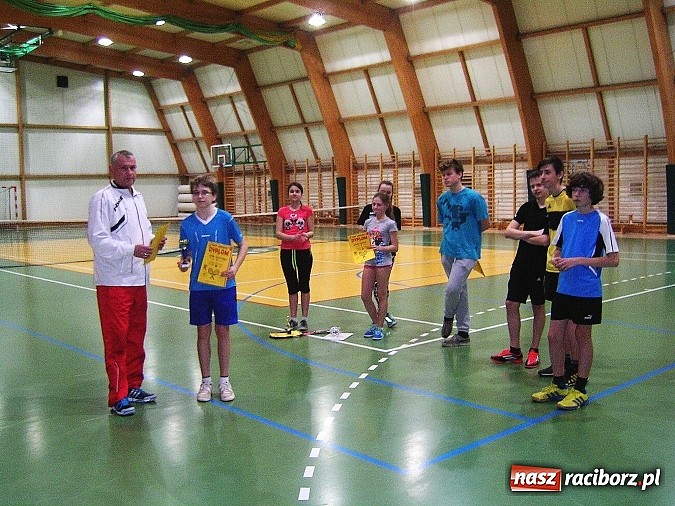 Zdjęcie w galerii na portalu naszraciborz.pl: Rozgrywki tenisa z okazji Dnia Kobiet  wiadomości z regionu