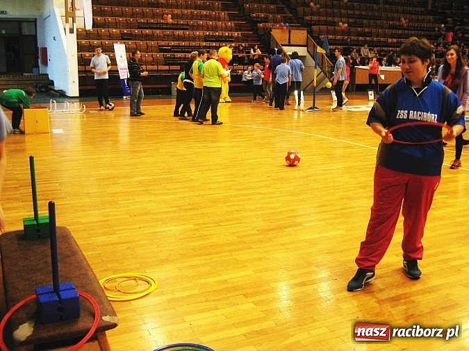 Zdjęcie w galerii na portalu naszraciborz.pl: Uczniowie Zespołu Szkół Specjalnych w Raciborzu na XV Dniu Treningowym MATP w Zabrzu  wiadomości z regionu
