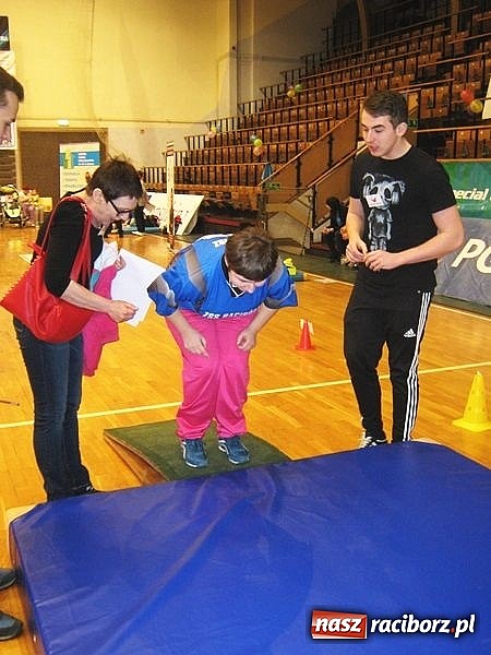 Zdjęcie w galerii na portalu naszraciborz.pl: Uczniowie Zespołu Szkół Specjalnych w Raciborzu na XV Dniu Treningowym MATP w Zabrzu  wiadomości z regionu