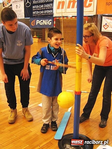 Zdjęcie w galerii na portalu naszraciborz.pl: Uczniowie Zespołu Szkół Specjalnych w Raciborzu na XV Dniu Treningowym MATP w Zabrzu  wiadomości z regionu