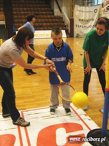 Zdjęcie w galerii na portalu naszraciborz.pl: Uczniowie Zespołu Szkół Specjalnych w Raciborzu na XV Dniu Treningowym MATP w Zabrzu  wiadomości z regionu