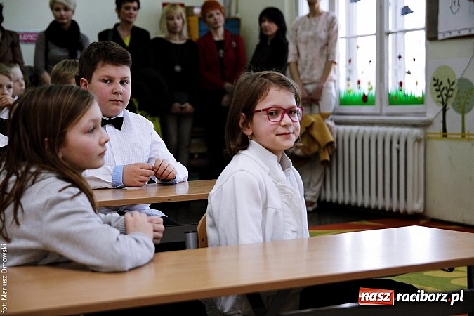 Zdjęcie w galerii na portalu naszraciborz.pl: Trzecioklasiści zmierzyli się z matematyką  wiadomości z regionu