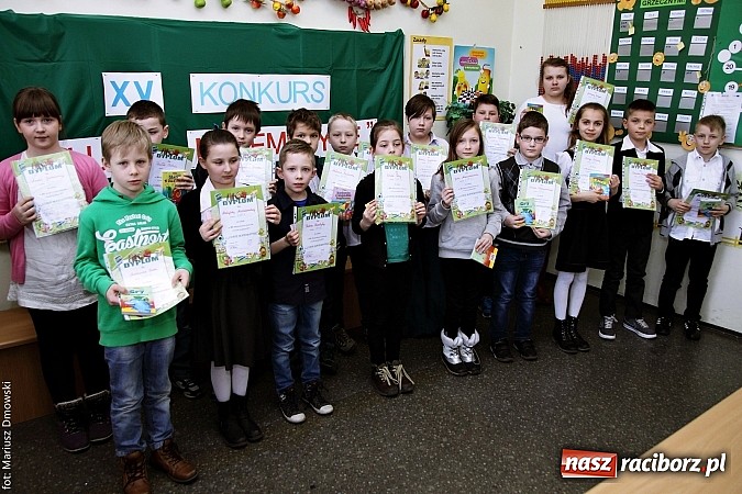 Zdjęcie w galerii na portalu naszraciborz.pl: Trzecioklasiści zmierzyli się z matematyką  wiadomości z regionu