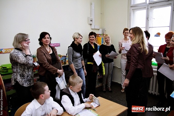 Zdjęcie w galerii na portalu naszraciborz.pl: Trzecioklasiści zmierzyli się z matematyką  wiadomości z regionu