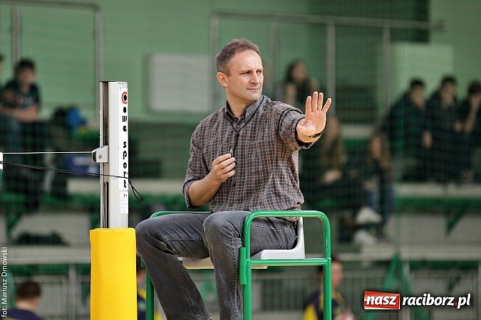 Zdjęcie w galerii na portalu naszraciborz.pl: Rozgrywki gimnazjalistów w siatkówce - sprawdź, kto był najlepszy  wiadomości z regionu