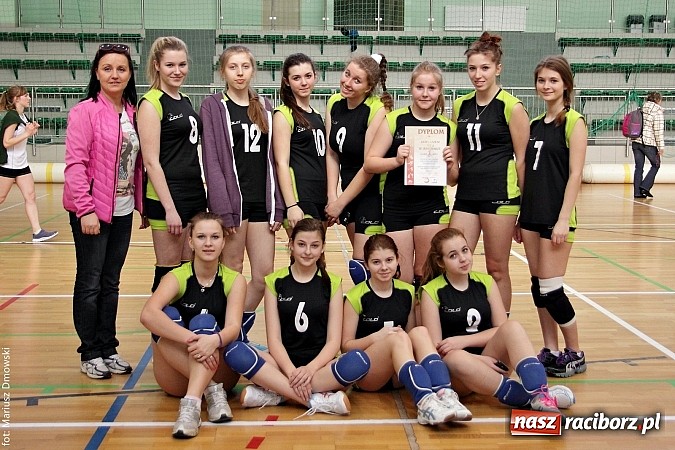 Zdjęcie w galerii na portalu naszraciborz.pl: Rozgrywki gimnazjalistów w siatkówce - sprawdź, kto był najlepszy  wiadomości z regionu