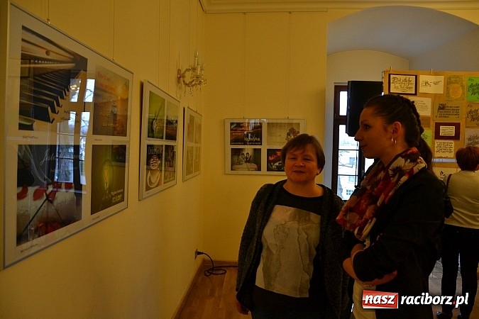Zdjęcie w galerii na portalu naszraciborz.pl: -70% od ceny regulowanej - wernisaż ZSE na zamku wiadomości z regionu