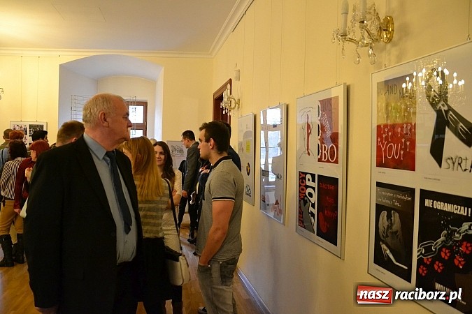 Zdjęcie w galerii na portalu naszraciborz.pl: -70% od ceny regulowanej - wernisaż ZSE na zamku wiadomości z regionu