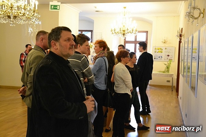 Zdjęcie w galerii na portalu naszraciborz.pl: -70% od ceny regulowanej - wernisaż ZSE na zamku wiadomości z regionu