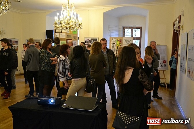 Zdjęcie w galerii na portalu naszraciborz.pl: -70% od ceny regulowanej - wernisaż ZSE na zamku wiadomości z regionu