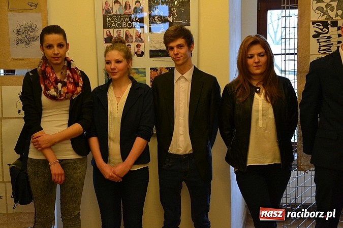 Zdjęcie w galerii na portalu naszraciborz.pl: -70% od ceny regulowanej - wernisaż ZSE na zamku wiadomości z regionu