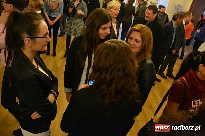 Zdjęcie w galerii na portalu naszraciborz.pl: -70% od ceny regulowanej - wernisaż ZSE na zamku wiadomości z regionu