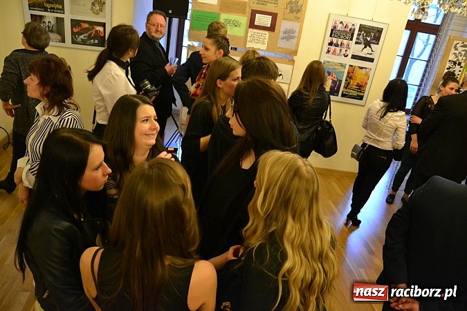 Zdjęcie w galerii na portalu naszraciborz.pl: -70% od ceny regulowanej - wernisaż ZSE na zamku wiadomości z regionu