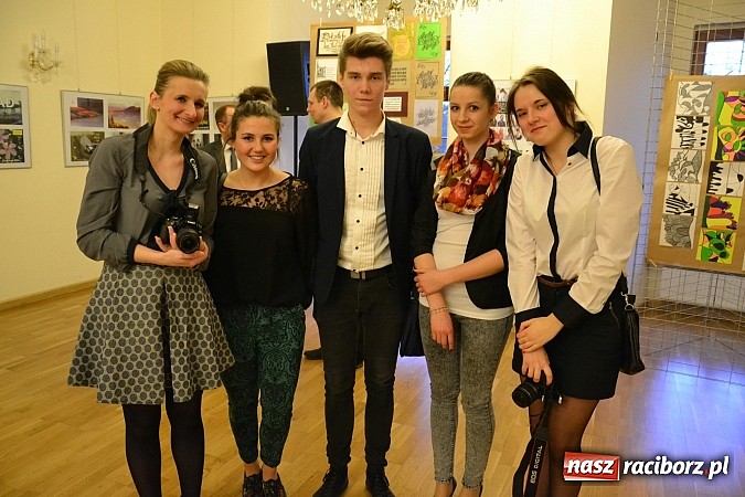 Zdjęcie w galerii na portalu naszraciborz.pl: -70% od ceny regulowanej - wernisaż ZSE na zamku wiadomości z regionu