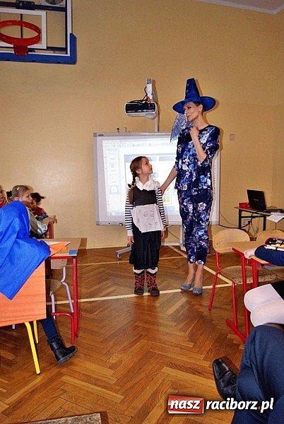 Zdjęcie w galerii na portalu naszraciborz.pl: Baśniowy Dzień Otwarty w SP 5 wiadomości z regionu