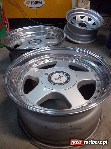 Zdjęcie w galerii na portalu naszraciborz.pl: Krzywa felga? Zgłoś się do SRC Serwis wiadomości z regionu