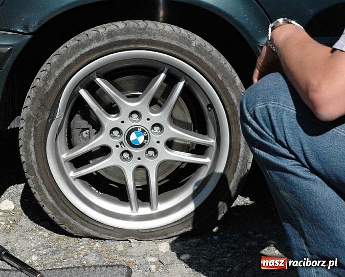 Zdjęcie w galerii na portalu naszraciborz.pl: Krzywa felga? Zgłoś się do SRC Serwis wiadomości z regionu