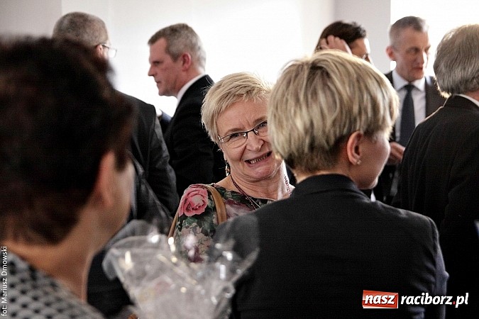 Zdjęcie w galerii na portalu naszraciborz.pl: RIG rozdzielił pieniądze zebrane podczas Gwiazdki Serc wiadomości z regionu