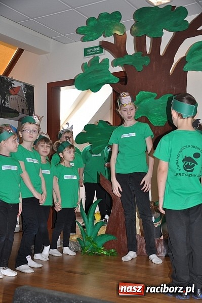 Zdjęcie w galerii na portalu naszraciborz.pl: Rodzina Zastępcza - zagrożenia, wsparcie, satysfakcja - konferencja na zamku wiadomości z regionu