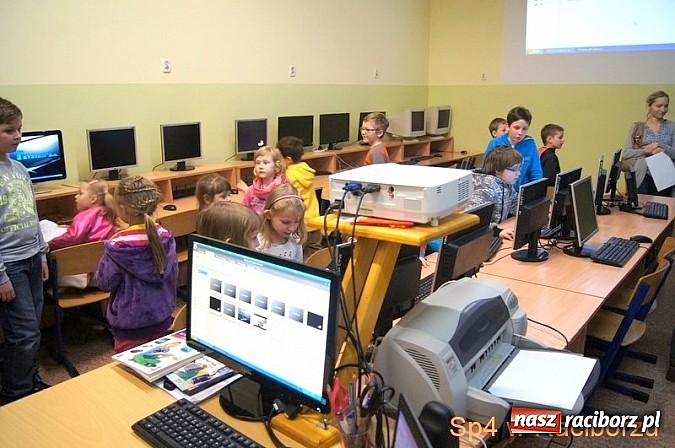 Zdjęcie w galerii na portalu naszraciborz.pl: Smakowity dzień otwarty w SP 4 wiadomości z regionu