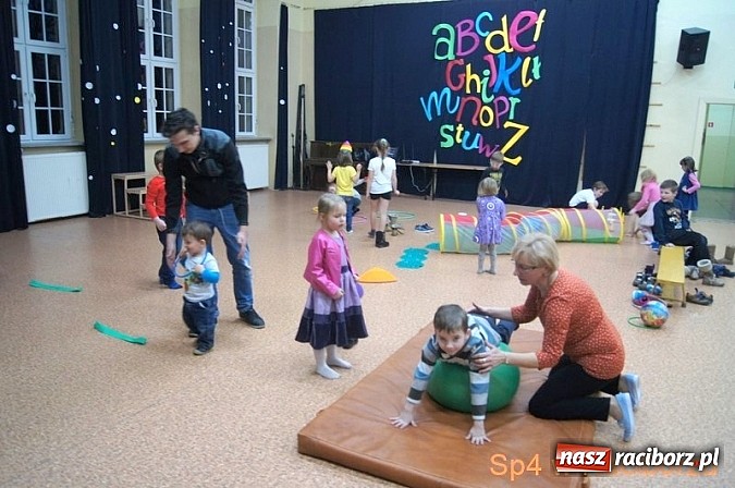 Zdjęcie w galerii na portalu naszraciborz.pl: Smakowity dzień otwarty w SP 4 wiadomości z regionu