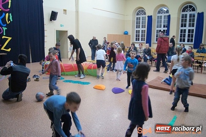 Zdjęcie w galerii na portalu naszraciborz.pl: Smakowity dzień otwarty w SP 4 wiadomości z regionu
