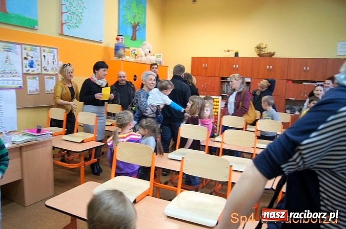 Zdjęcie w galerii na portalu naszraciborz.pl: Smakowity dzień otwarty w SP 4 wiadomości z regionu