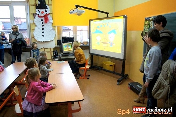 Zdjęcie w galerii na portalu naszraciborz.pl: Smakowity dzień otwarty w SP 4 wiadomości z regionu