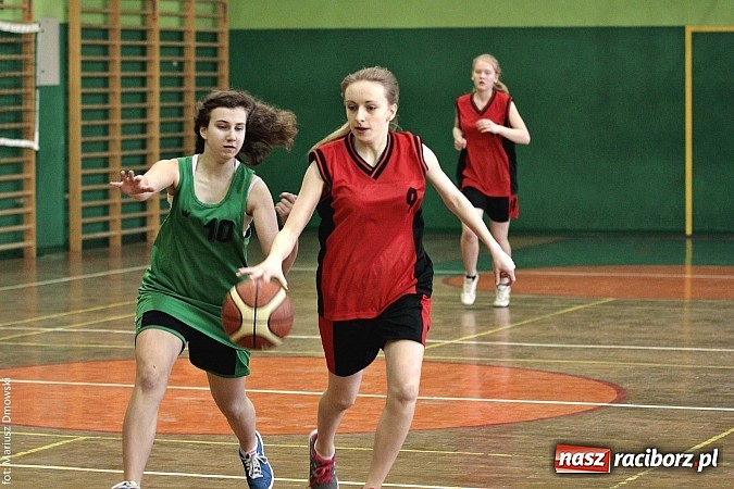Zdjęcie w galerii na portalu naszraciborz.pl: Dziewczyny z G 1 najlepsze w koszykówce  wiadomości z regionu