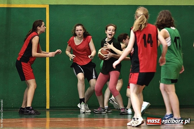 Zdjęcie w galerii na portalu naszraciborz.pl: Dziewczyny z G 1 najlepsze w koszykówce  wiadomości z regionu
