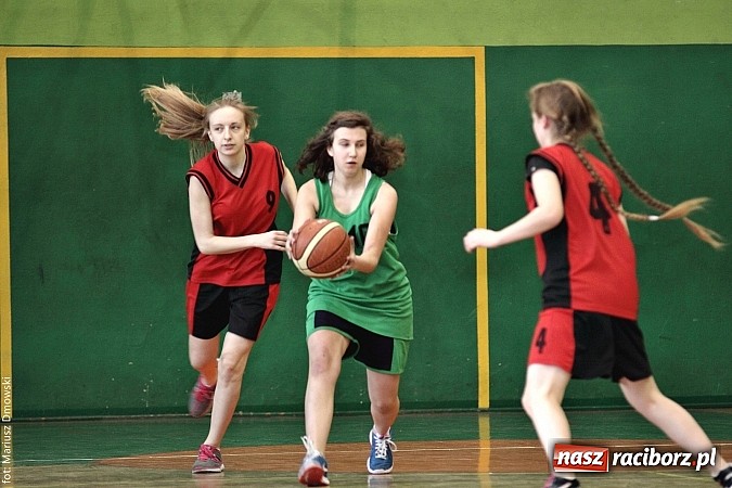 Zdjęcie w galerii na portalu naszraciborz.pl: Dziewczyny z G 1 najlepsze w koszykówce  wiadomości z regionu