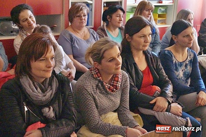 Zdjęcie w galerii na portalu naszraciborz.pl: Kamil chce chodzić do szkoły w Nędzy, bo marzy o byciu bramkarzem wiadomości z regionu