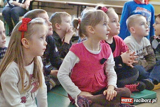 Zdjęcie w galerii na portalu naszraciborz.pl: Kamil chce chodzić do szkoły w Nędzy, bo marzy o byciu bramkarzem wiadomości z regionu