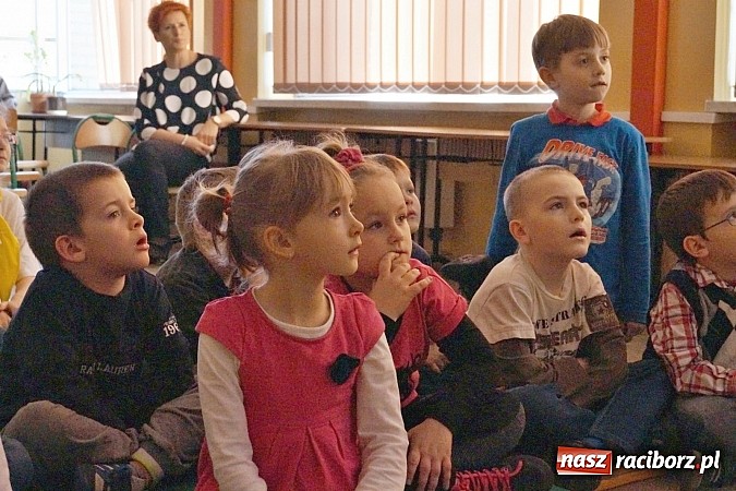 Zdjęcie w galerii na portalu naszraciborz.pl: Kamil chce chodzić do szkoły w Nędzy, bo marzy o byciu bramkarzem wiadomości z regionu