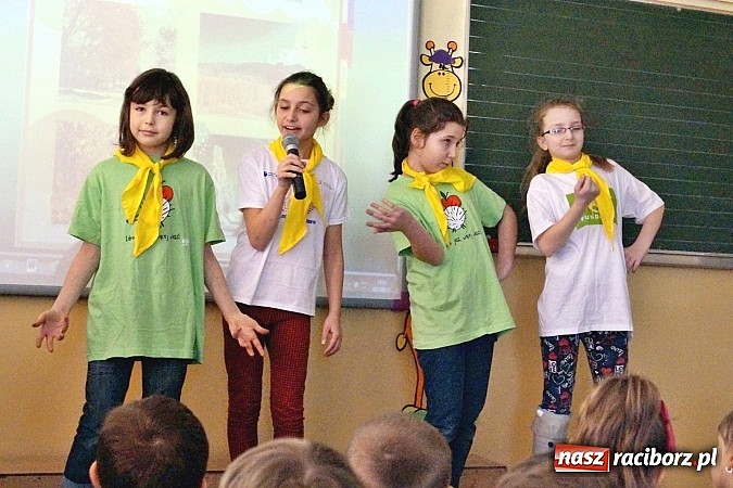 Zdjęcie w galerii na portalu naszraciborz.pl: Kamil chce chodzić do szkoły w Nędzy, bo marzy o byciu bramkarzem wiadomości z regionu