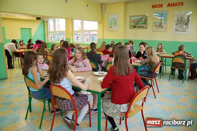 Zdjęcie w galerii na portalu naszraciborz.pl: Zagubieni w przyszłości wiadomości z regionu