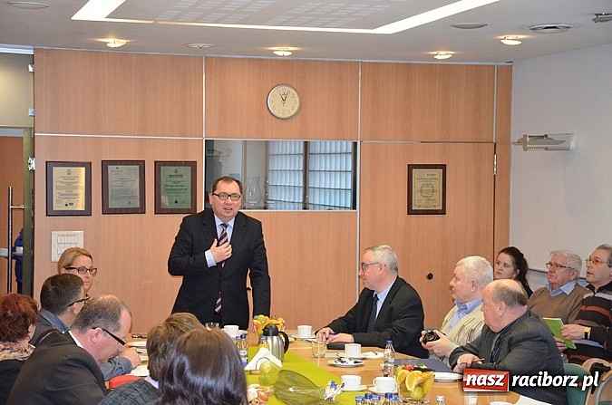 Zdjęcie w galerii na portalu naszraciborz.pl:  Przedstawiciele organizacji pozarządowych w Funduszu  wiadomości z regionu