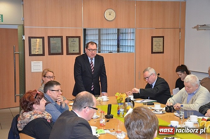 Zdjęcie w galerii na portalu naszraciborz.pl:  Przedstawiciele organizacji pozarządowych w Funduszu  wiadomości z regionu