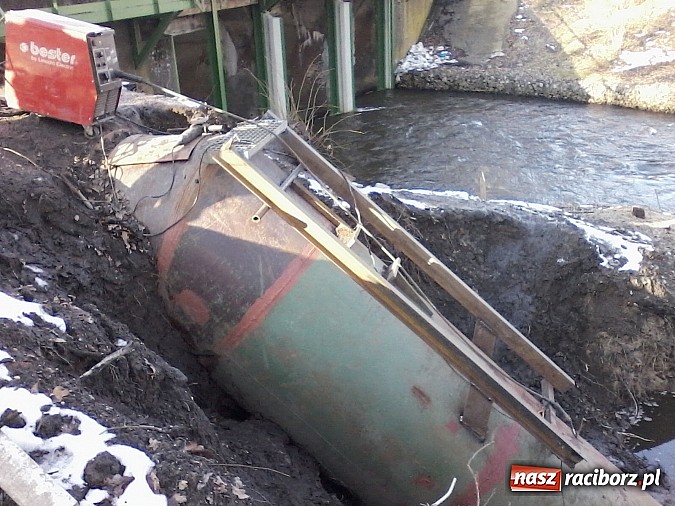 Zdjęcie w galerii na portalu naszraciborz.pl: Urzędnicy patrzyli jak rolnik na żyrafę. A jednak wkrótce ruszy - pierwsza elektrownia wodna w powiecie raciborskim wiadomości z regionu