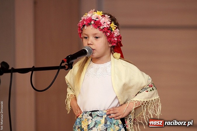 Zdjęcie w galerii na portalu naszraciborz.pl: Śląsko godka od najmłodszych lat w Tworkowie  wiadomości z regionu