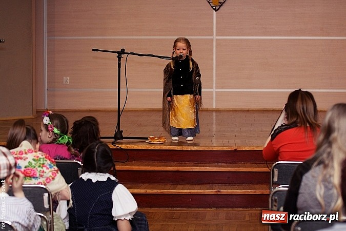 Zdjęcie w galerii na portalu naszraciborz.pl: Śląsko godka od najmłodszych lat w Tworkowie  wiadomości z regionu