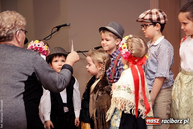 Zdjęcie w galerii na portalu naszraciborz.pl: Śląsko godka od najmłodszych lat w Tworkowie  wiadomości z regionu