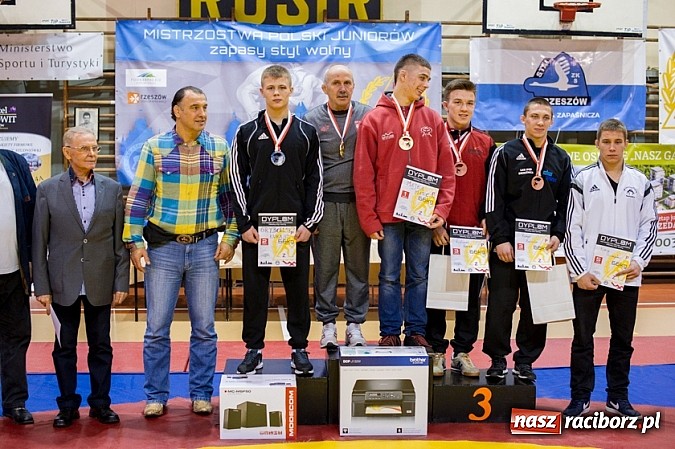 Zdjęcie w galerii na portalu naszraciborz.pl: Cztery medale dla Dębu Brzeźnica wiadomości z regionu