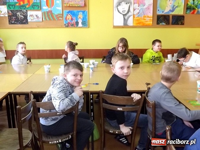 Zdjęcie w galerii na portalu naszraciborz.pl: Warsztaty dla najmłodszych uczniów w MDK  wiadomości z regionu