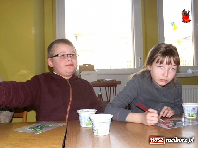 Zdjęcie w galerii na portalu naszraciborz.pl: Warsztaty dla najmłodszych uczniów w MDK  wiadomości z regionu