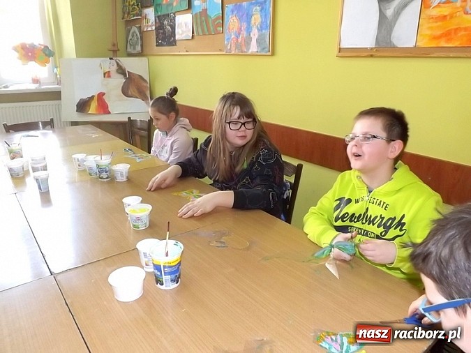 Zdjęcie w galerii na portalu naszraciborz.pl: Warsztaty dla najmłodszych uczniów w MDK  wiadomości z regionu