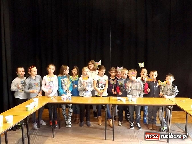 Zdjęcie w galerii na portalu naszraciborz.pl: Warsztaty dla najmłodszych uczniów w MDK  wiadomości z regionu