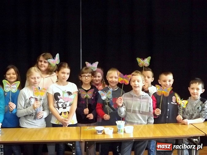 Zdjęcie w galerii na portalu naszraciborz.pl: Warsztaty dla najmłodszych uczniów w MDK  wiadomości z regionu