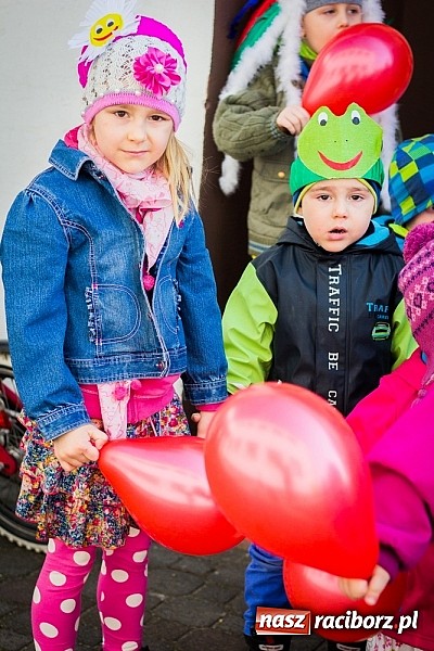 Zdjęcie w galerii na portalu naszraciborz.pl: Pani Wiosna przyszła do przedszkolaków w Sudole  wiadomości z regionu