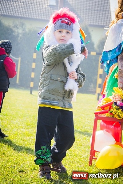 Zdjęcie w galerii na portalu naszraciborz.pl: Pani Wiosna przyszła do przedszkolaków w Sudole  wiadomości z regionu